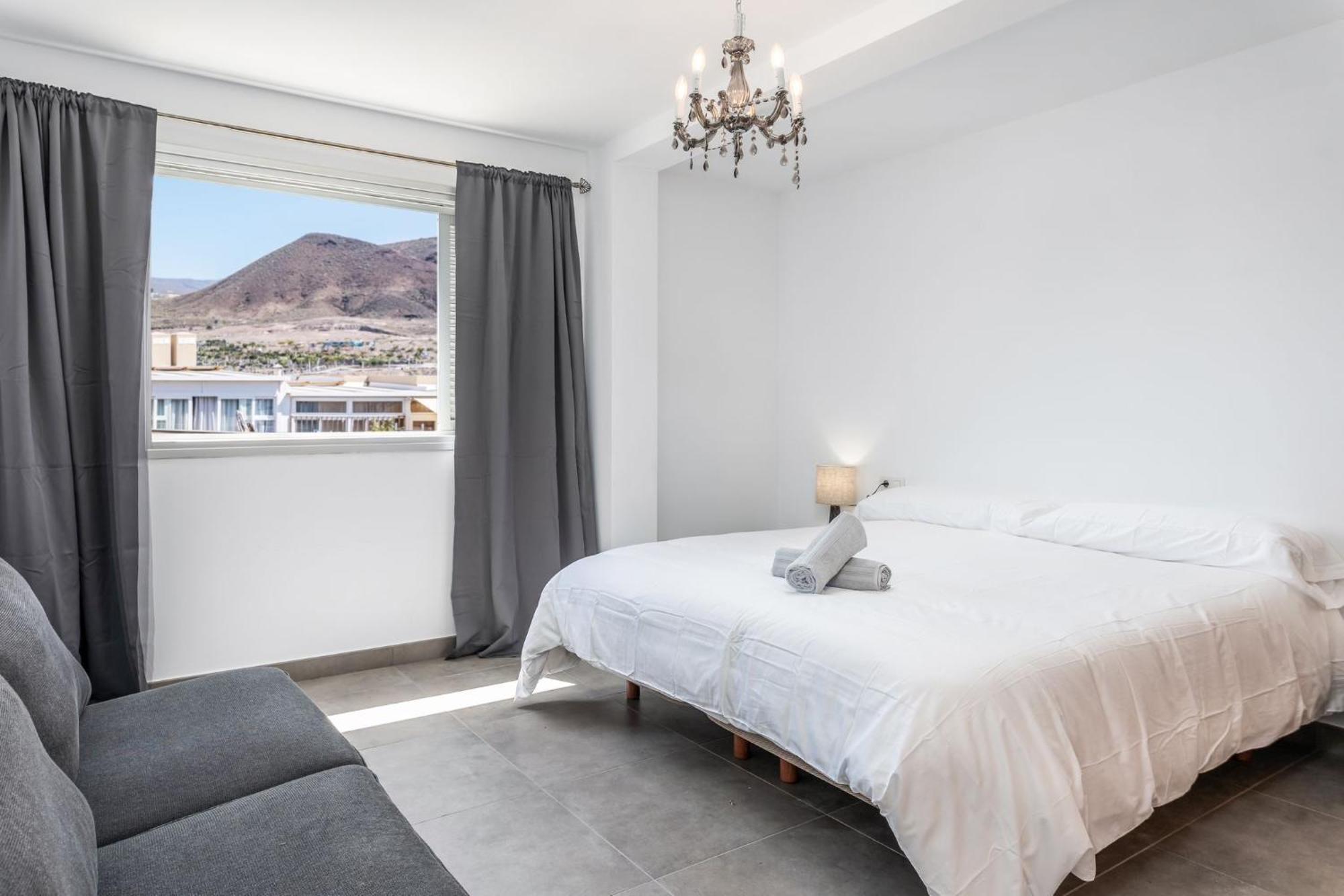 Hayam Apartamento 1 Лос Кристианос Экстерьер фото